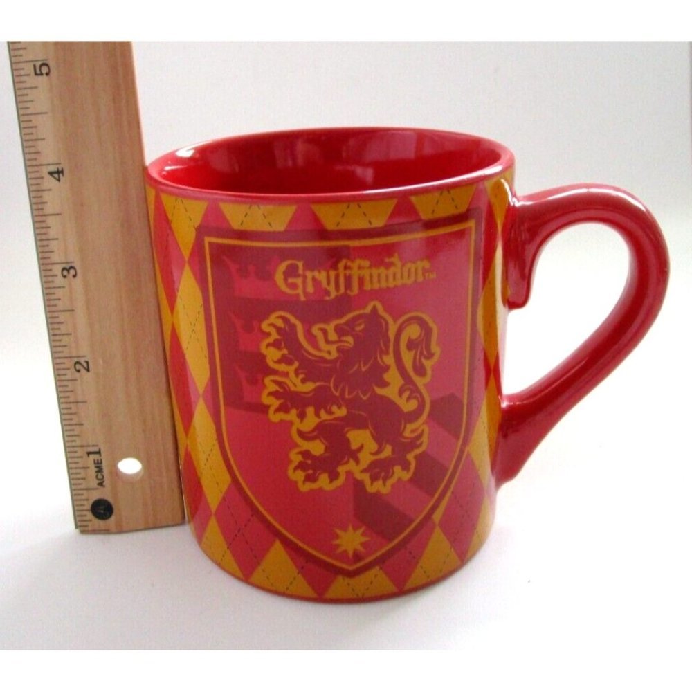 Harry Potter GRYFFINDOR House Crest Mug 14oz. - Wizarding World Coffee Cup - Picture 7 of 8